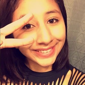 Meet your Posher, Tania